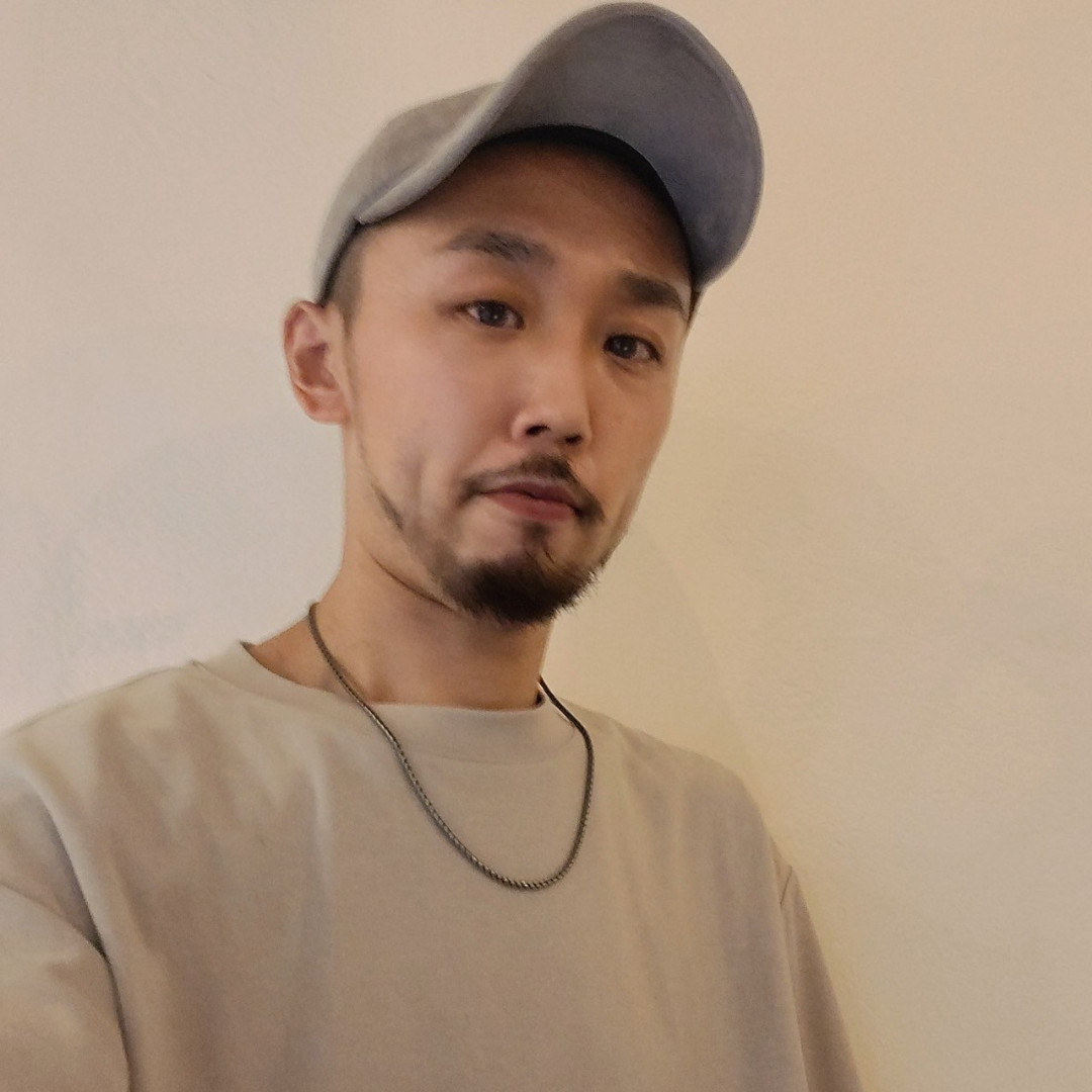 代表 佐藤賢一